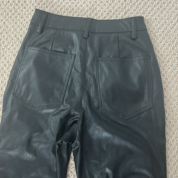 Danielle Bernstein Black Embossed Croc Ankle Flare - Picture 5 of 6